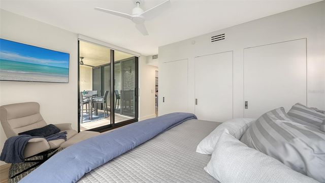 1932 HARBOURSIDE DRIVE 244, Longboat Key, FL 34228