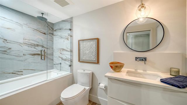 1932 HARBOURSIDE DRIVE 244, Longboat Key, FL 34228