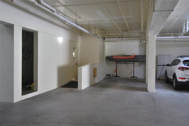 1932 HARBOURSIDE DRIVE 244, Longboat Key, FL 34228