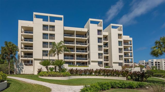 1932 HARBOURSIDE DRIVE 244, Longboat Key, FL 34228