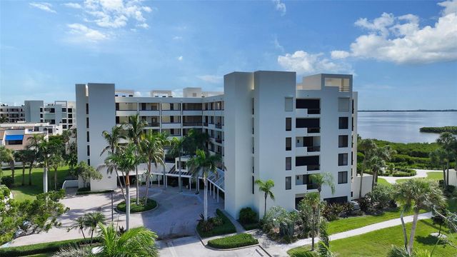 1932 HARBOURSIDE DRIVE 244, Longboat Key, FL 34228