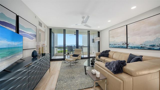 1932 HARBOURSIDE DRIVE 244, Longboat Key, FL 34228