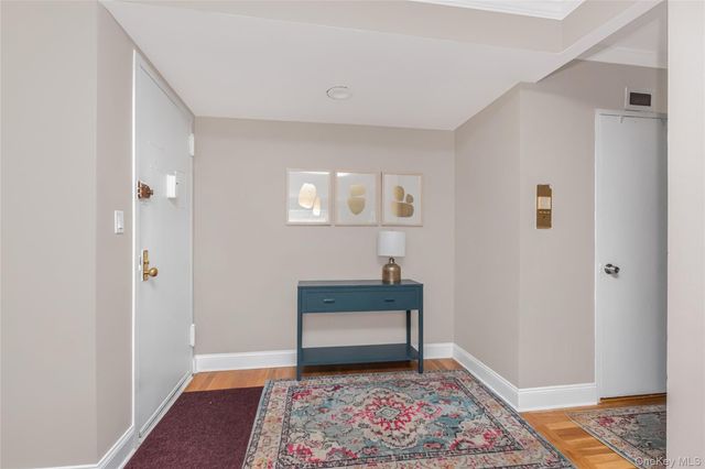 25 Sunnyside Drive 4C, Yonkers, NY 10705