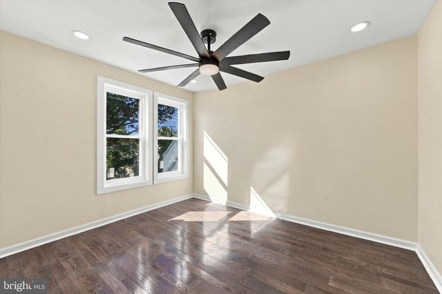 6 RHODES AVE, Collingdale, PA 19023