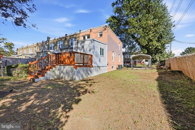 6 RHODES AVE, Collingdale, PA 19023