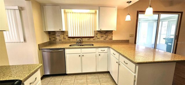 10854 SW 78TH COURT, Ocala, FL 34476