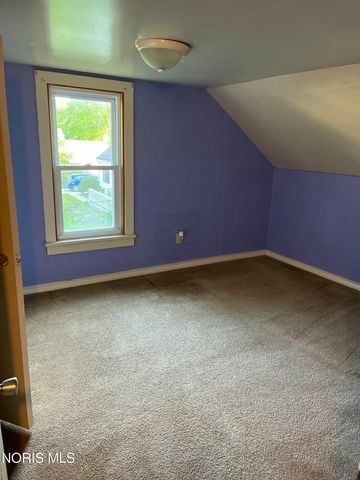 713 East Street, Liberty Center, OH 43532