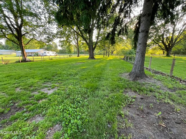 713 East Street, Liberty Center, OH 43532