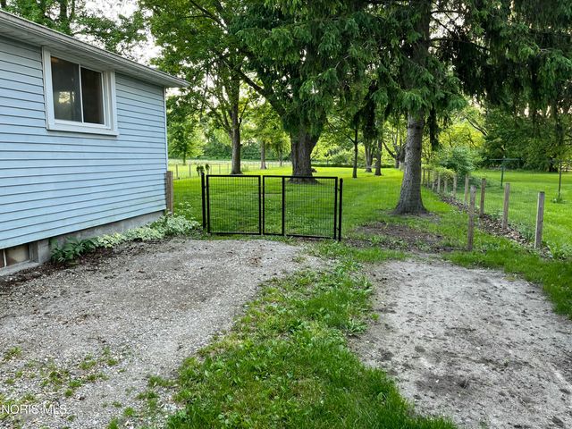 713 East Street, Liberty Center, OH 43532