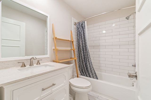 421 Hill Rd, Nashville, TN 37220