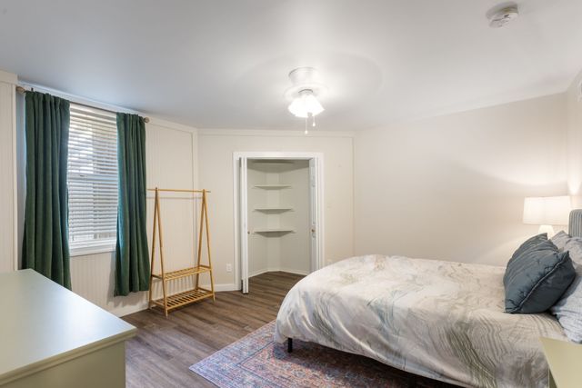 421 Hill Rd, Nashville, TN 37220