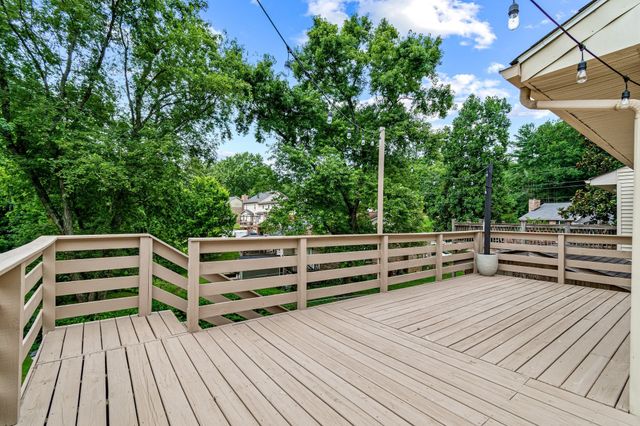 421 Hill Rd, Nashville, TN 37220