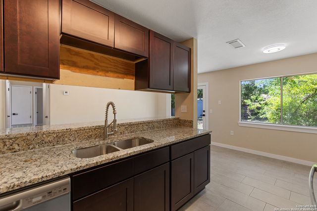 11926 El Sendero, San Antonio, TX 78233