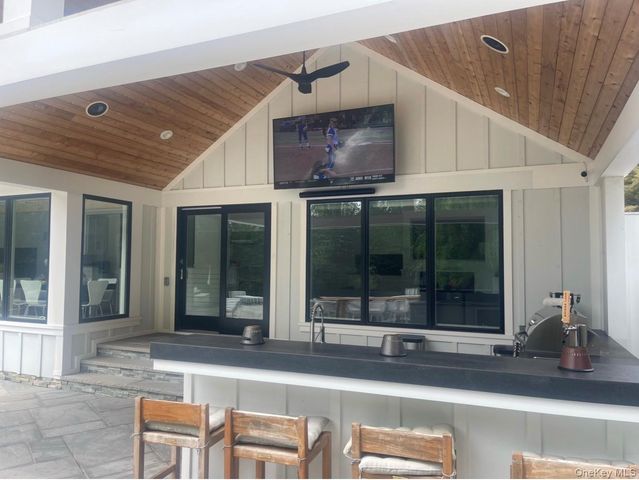 263 Ferry Road, Sag Harbor, NY 11963