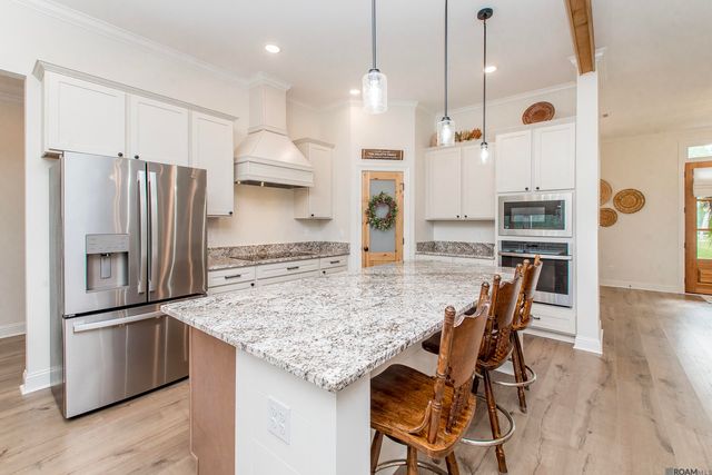 20204 Palmer Rd, Livingston, LA 70754