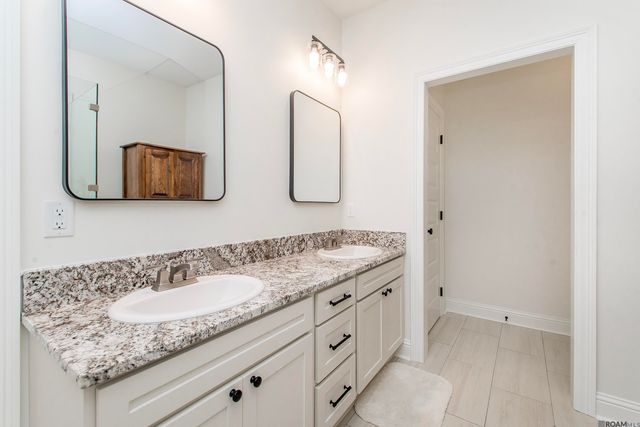 20204 Palmer Rd, Livingston, LA 70754