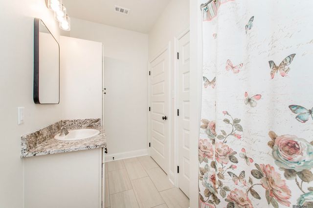 20204 Palmer Rd, Livingston, LA 70754