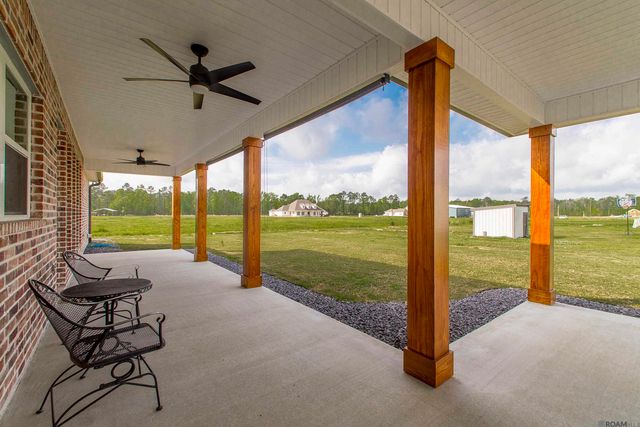 20204 Palmer Rd, Livingston, LA 70754