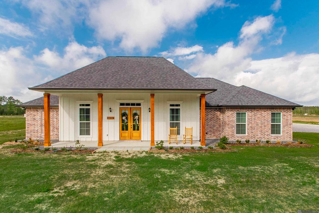 20204 Palmer Rd, Livingston, LA 70754