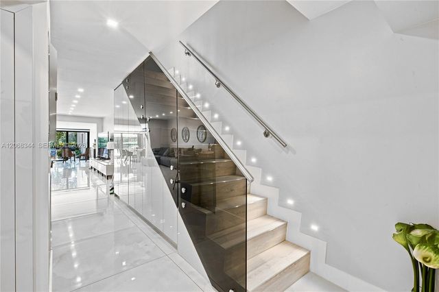 20302 NE 34th Court 41, Aventura, FL 33180