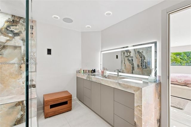 20302 NE 34th Court 41, Aventura, FL 33180