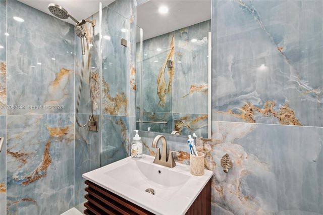 20302 NE 34th Court 41, Aventura, FL 33180