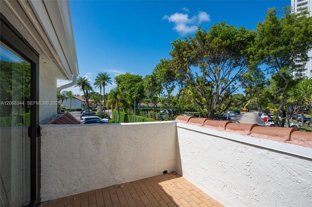 20302 NE 34th Court 41, Aventura, FL 33180