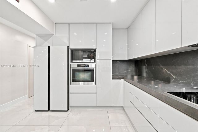 20302 NE 34th Court 41, Aventura, FL 33180