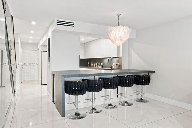 20302 NE 34th Court 41, Aventura, FL 33180