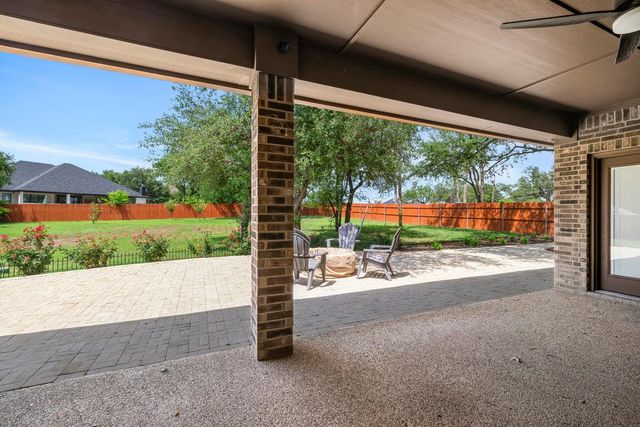 100 Eagle Landing DR, Belton, TX 76513