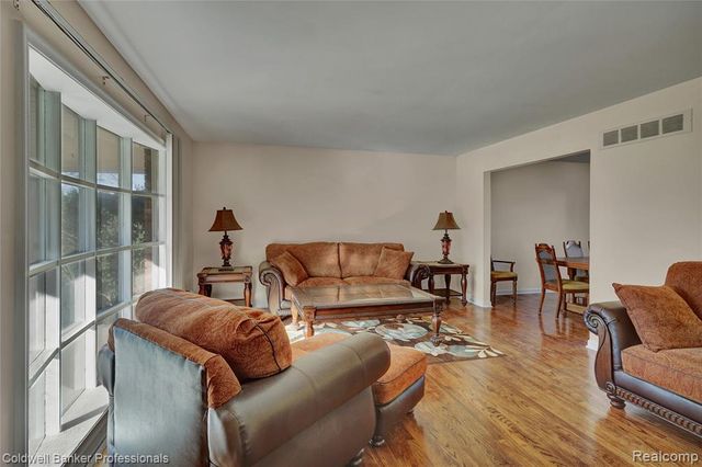 11375 Savage Drive, Sterling Heights, MI 48312