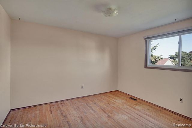 11375 Savage Drive, Sterling Heights, MI 48312