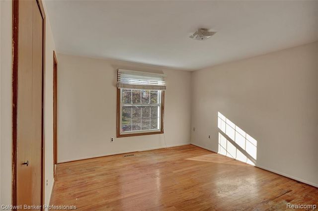 11375 Savage Drive, Sterling Heights, MI 48312