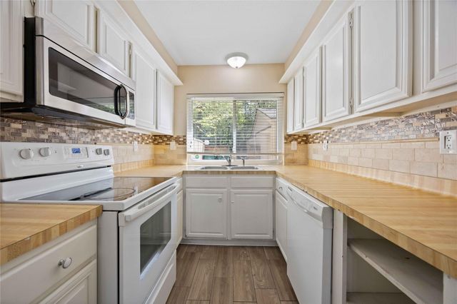 2325 W Settlers Way, The Woodlands, TX 77380