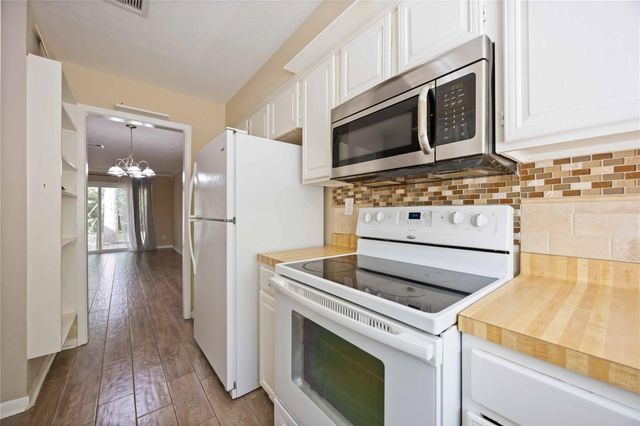 2325 W Settlers Way, The Woodlands, TX 77380