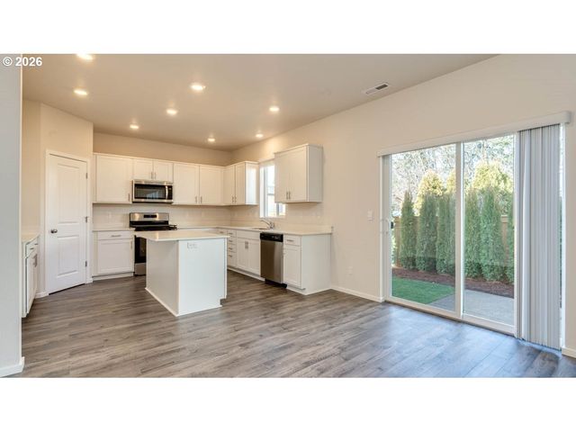 3352 Eden Way, Eugene, OR 97404
