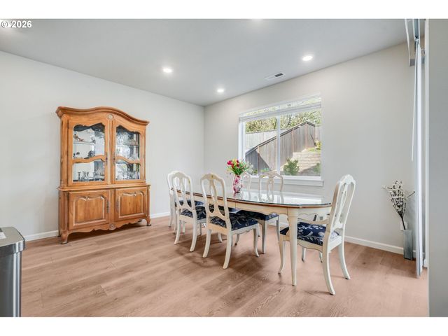 14857 Se FRIENDLY Pl, Happy Valley, OR 97086