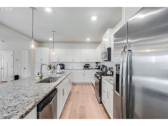 14857 Se FRIENDLY Pl, Happy Valley, OR 97086