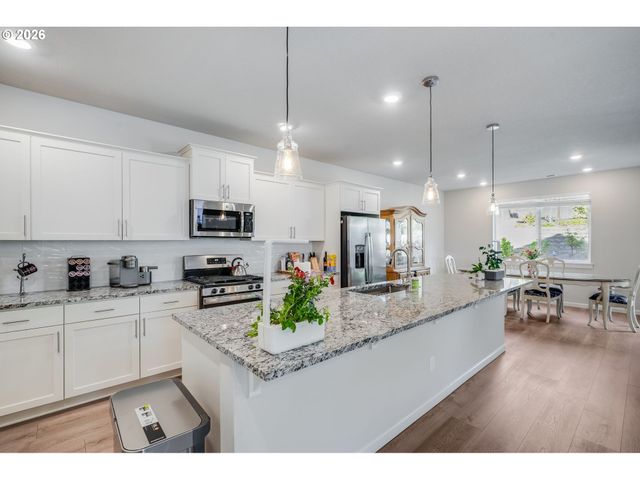 14857 Se FRIENDLY Pl, Happy Valley, OR 97086