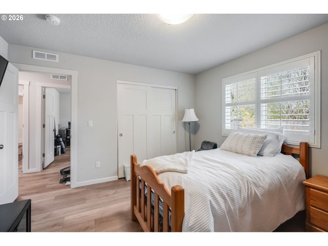 14857 Se FRIENDLY Pl, Happy Valley, OR 97086