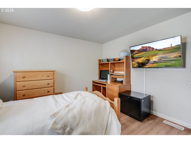 14857 Se FRIENDLY Pl, Happy Valley, OR 97086