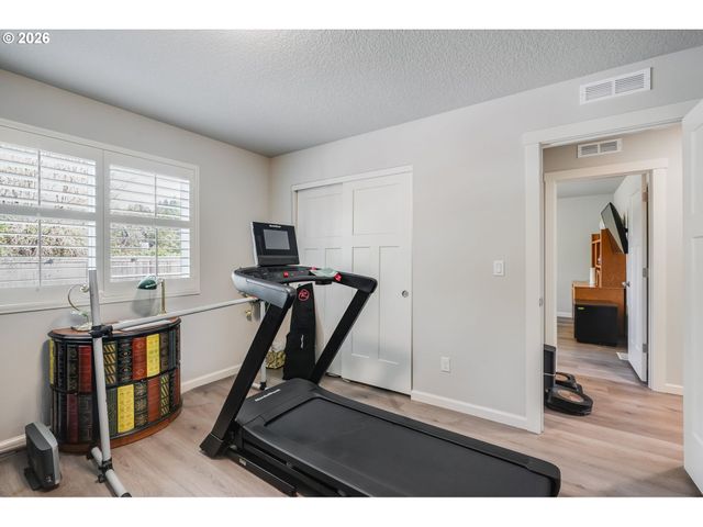 14857 Se FRIENDLY Pl, Happy Valley, OR 97086