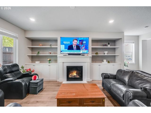 14857 Se FRIENDLY Pl, Happy Valley, OR 97086