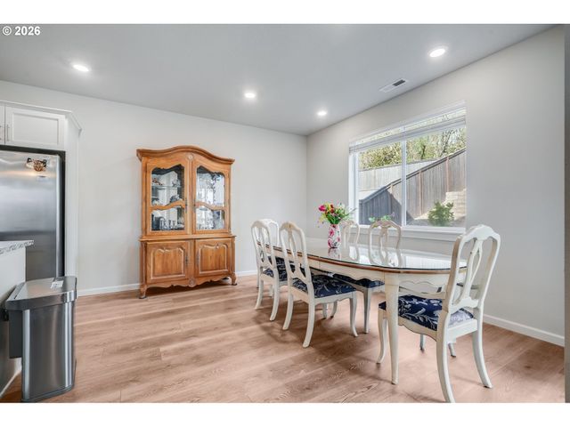 14857 Se FRIENDLY Pl, Happy Valley, OR 97086