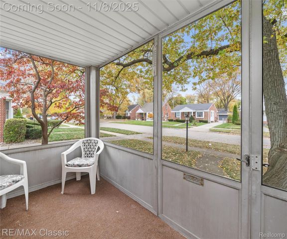 9951 Berwyn, Redford Charter Township, MI 48239