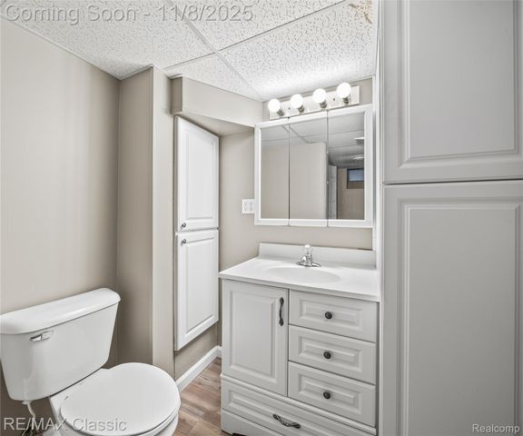 9951 Berwyn, Redford Charter Township, MI 48239