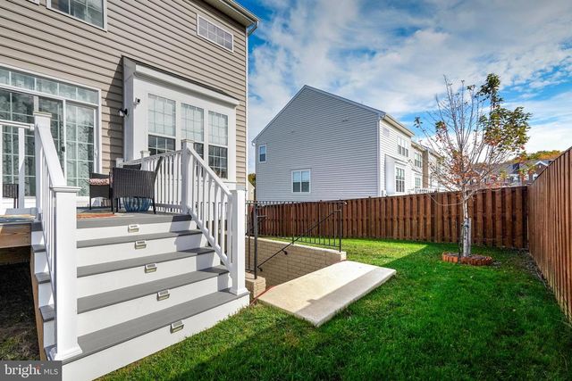 3185 BARBEQUE PL, Woodbridge, VA 22193