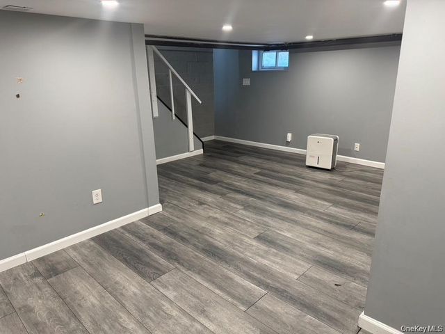 201 Stuyvesant Avenue, Merrick, NY 11566