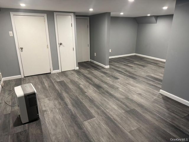 201 Stuyvesant Avenue, Merrick, NY 11566