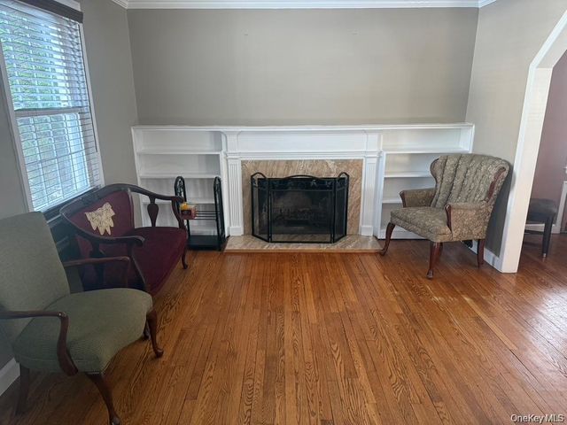 201 Stuyvesant Avenue, Merrick, NY 11566